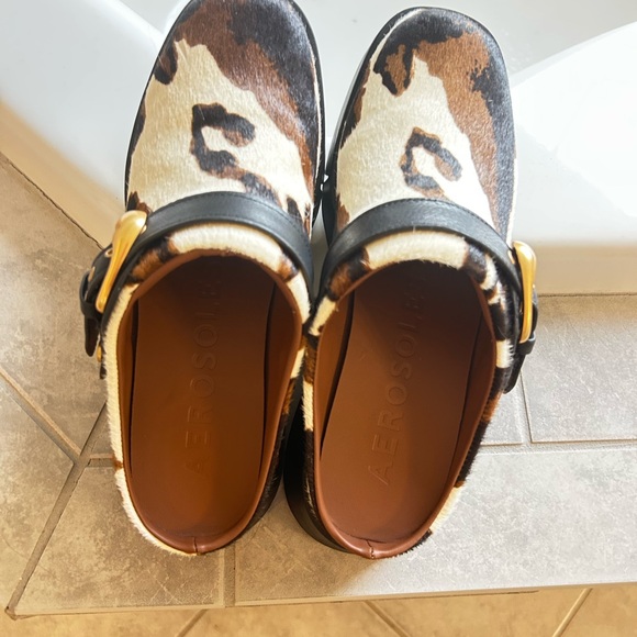 AEROSOLES Animal Print Clogs with Gold Accent - Picture 3 of 5